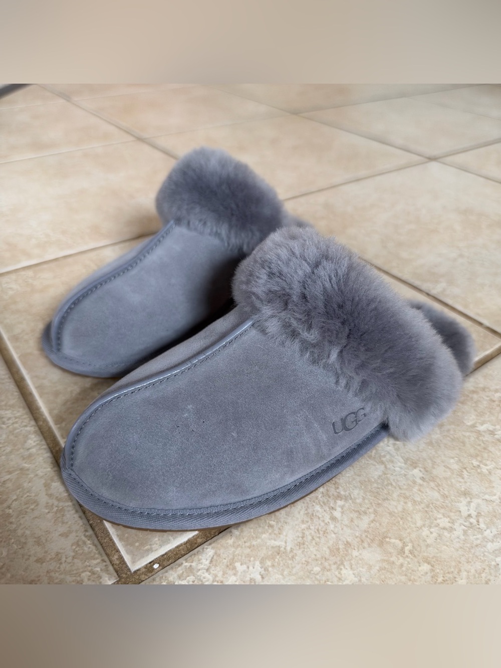 UGG Women's Scuffette II Suede Fur Slippers in Ash Fog Size 7 Comfy Cozy